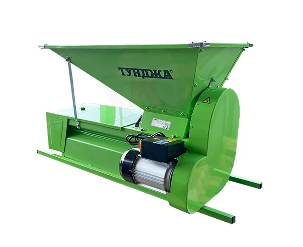 Електрическа гроздомелачка с роначка Тунджа ГМЕ 750 – 750 W, 1500 кг/ч МЕЛАЧКИ И ПРЕСИ Електрическа гроздомелачка с роначка Тунджа ГМЕ 750 – 750 W и производителност до 1500 кг/ч. Алуминиеви валяци и отделяне на чепките.